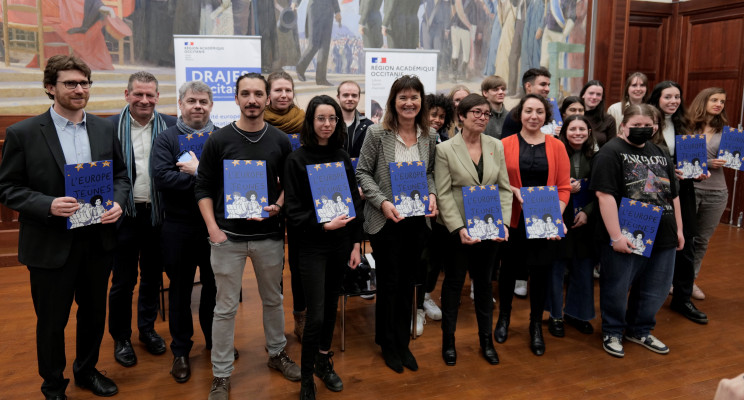 Le lancement de la diffusion de cette bande dessinée au rectorat de Montpellier, sous la présidence de Sophie BÉJEAN, rectrice de la région académique Occitanie, rectrice de l&#039;académie de Montpellier, Chancelière des universités, en présence de Nadia BELLAOUI, présidente de l&#039;Agence du Service civique et de Maria Alice PELE, vice-présidente du Conseil Régional en charge de la politique de la ville.