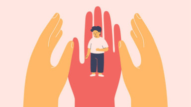 Illustration d'un enfant protégé par 3 mains
